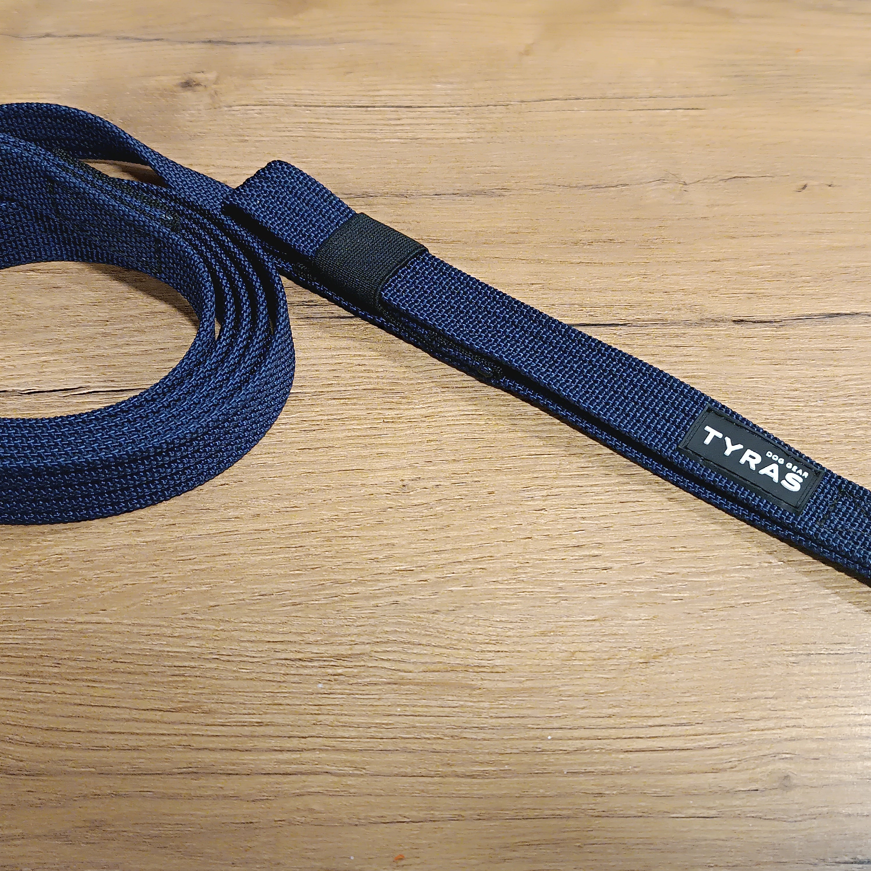Operator Wave Riot Leash
