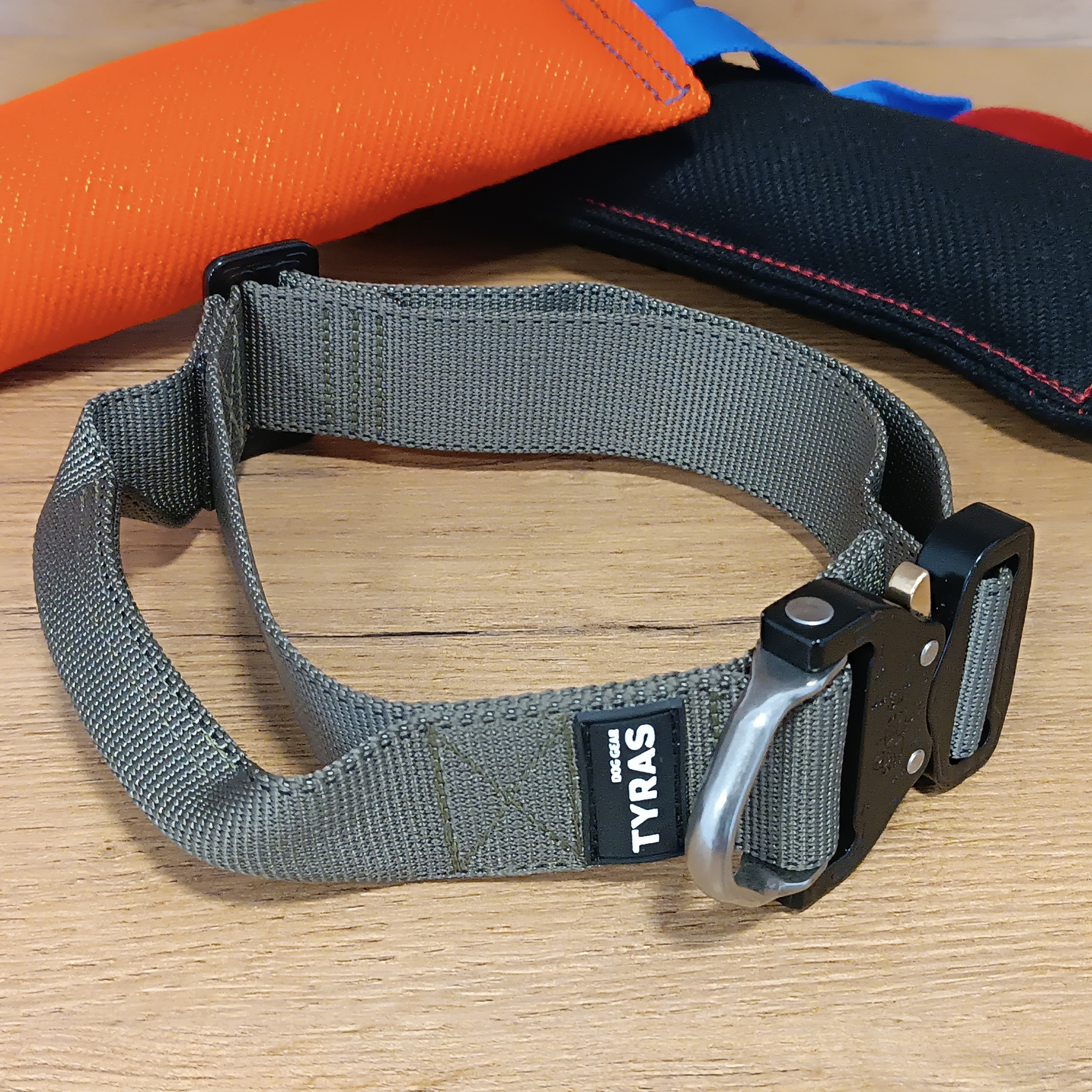 Operator D-Ring Cobra "Spine Handle"