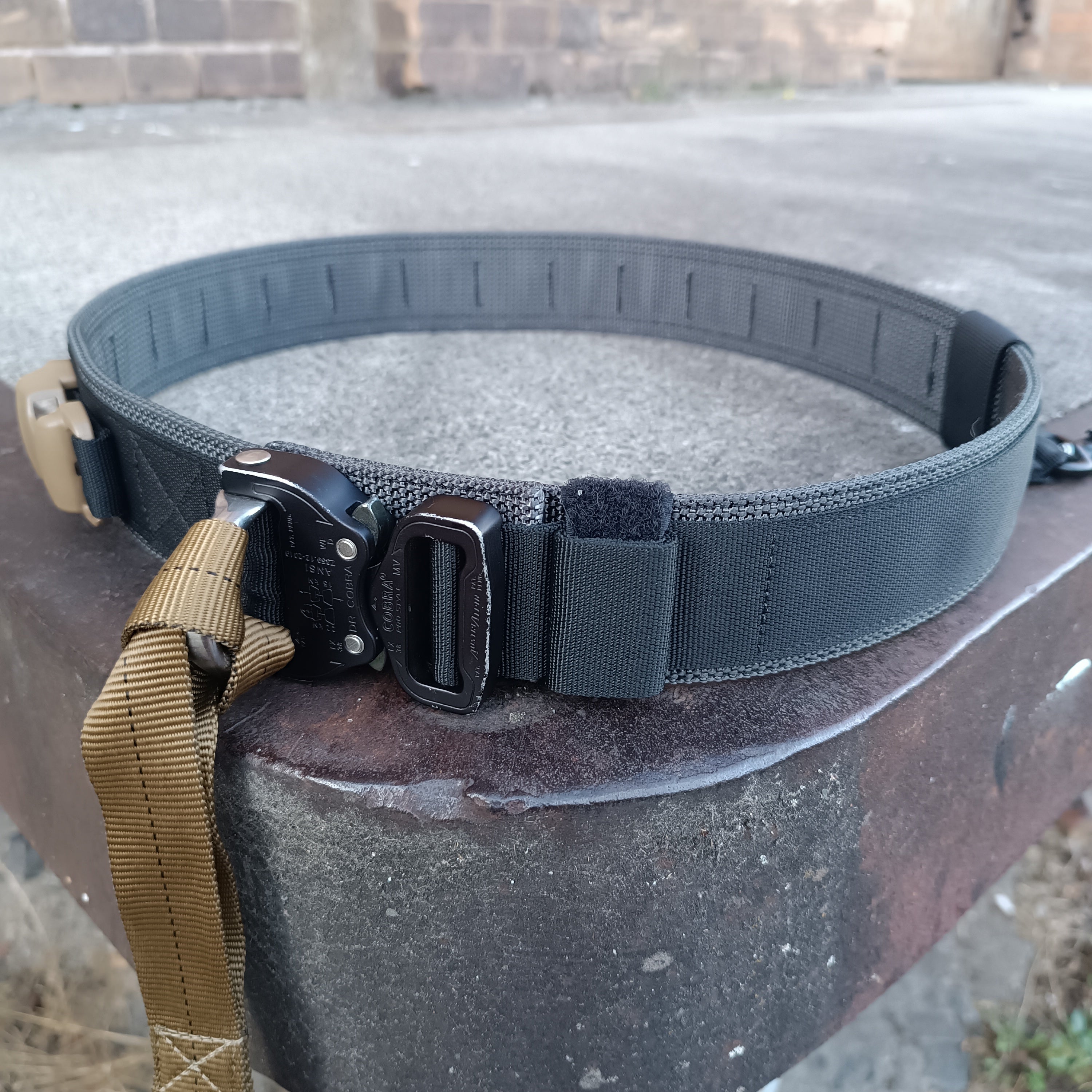 TYRAS Trail Belt
