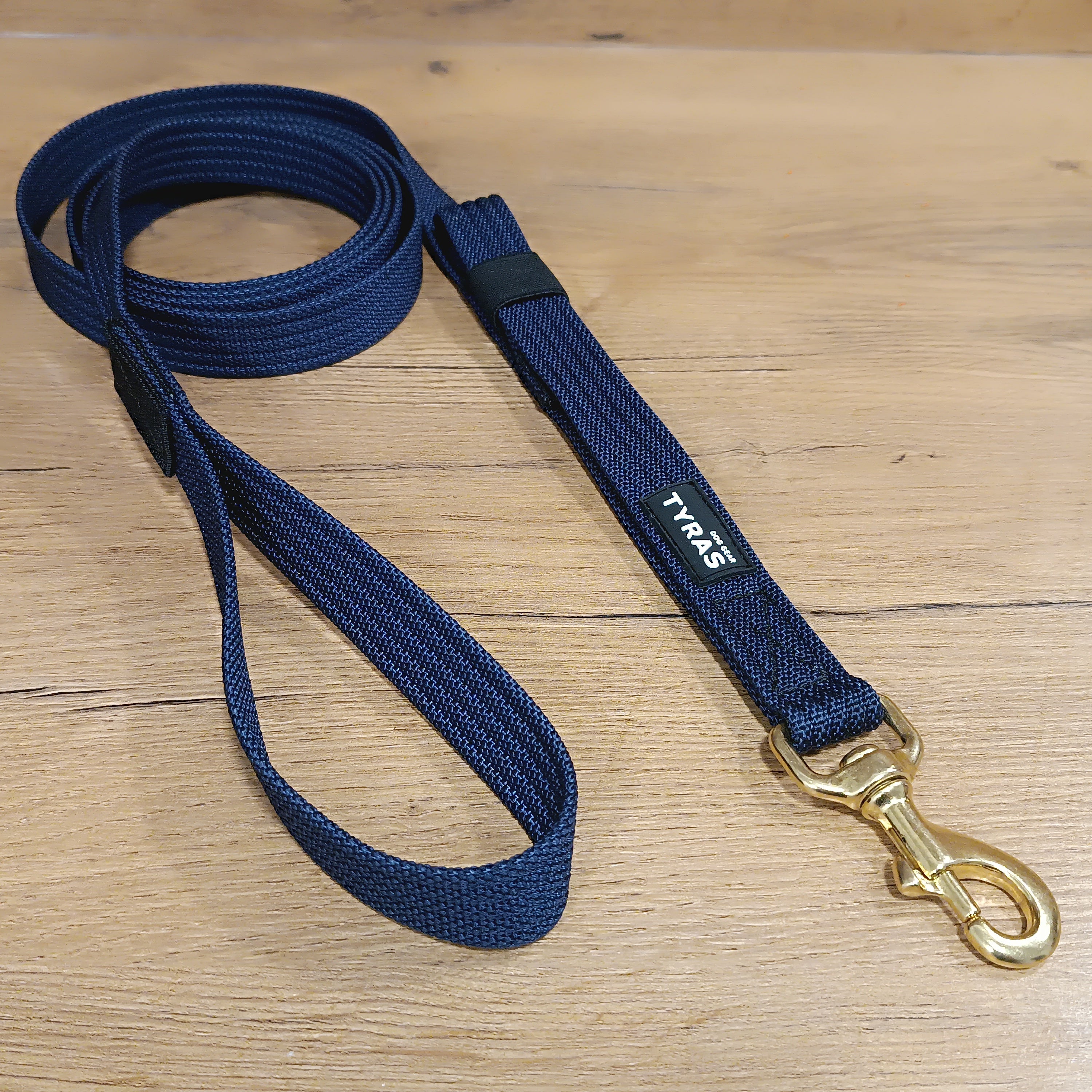 Operator Wave Riot Leash